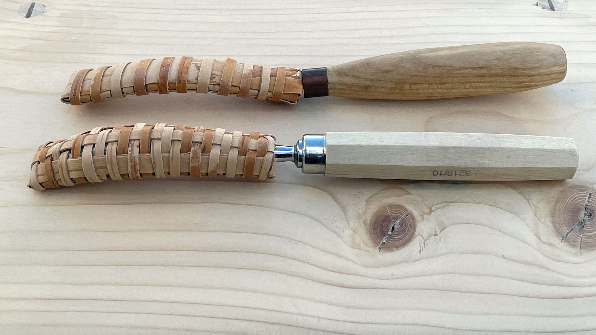 Skeder til huljern i birkebark